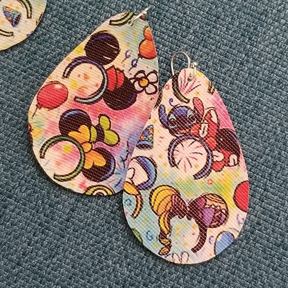 Printed faux leather earrings!!! - Picture 1 of 7